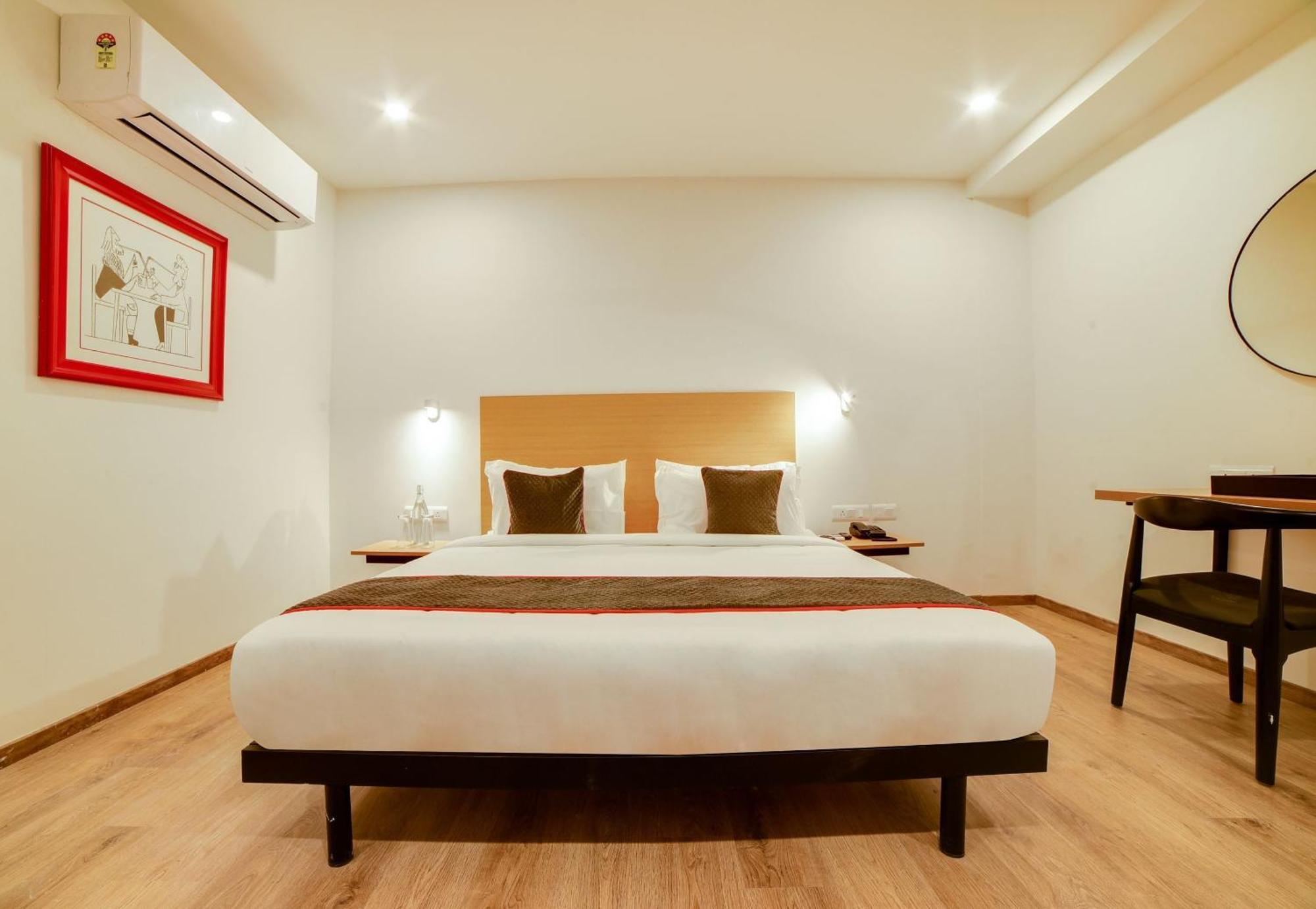 Super Townhouse Hosur Main Road Bommanahalli Near Gopalan Innovation Mall Bangalore Extérieur photo