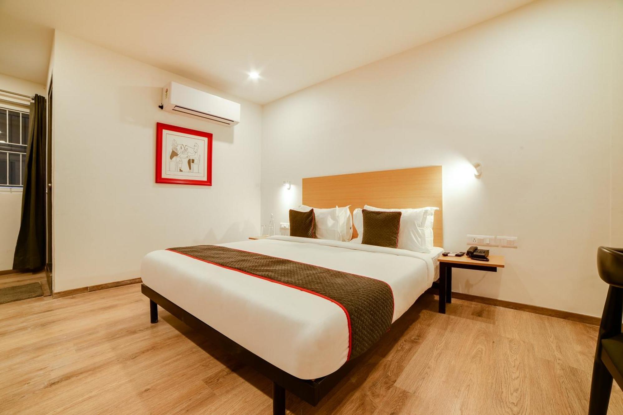 Super Townhouse Hosur Main Road Bommanahalli Near Gopalan Innovation Mall Bangalore Extérieur photo