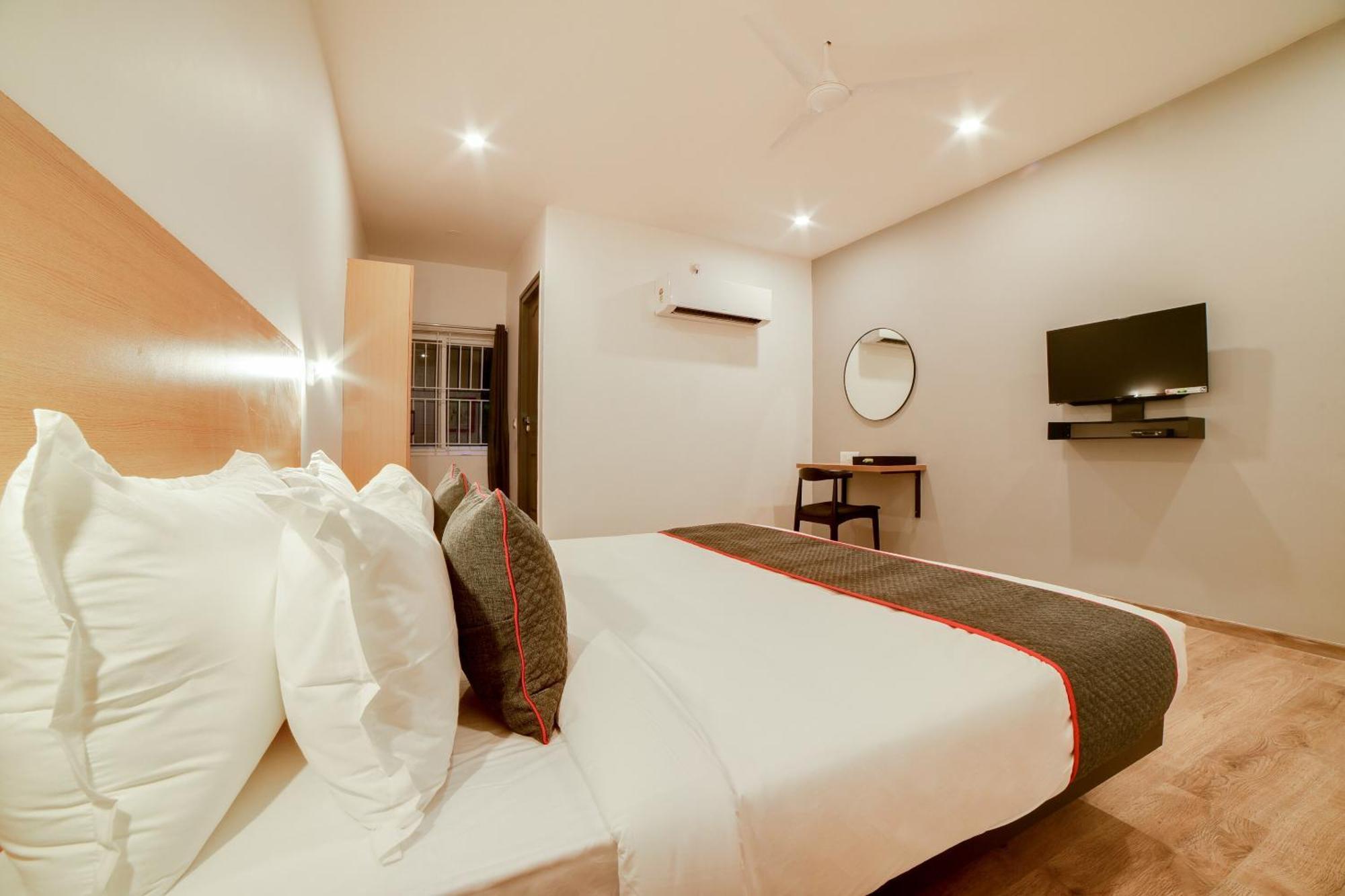 Super Townhouse Hosur Main Road Bommanahalli Near Gopalan Innovation Mall Bangalore Extérieur photo